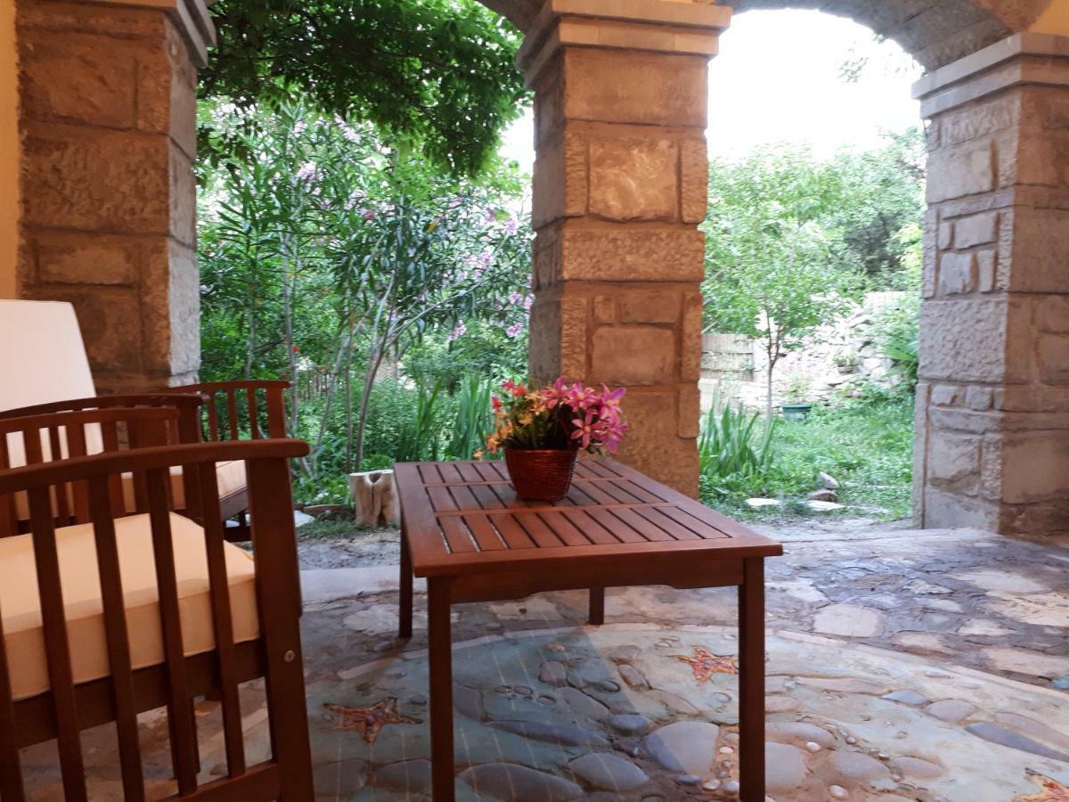 Old House Apartment With Garden Area Mtsʼkhetʼa Exteriör bild