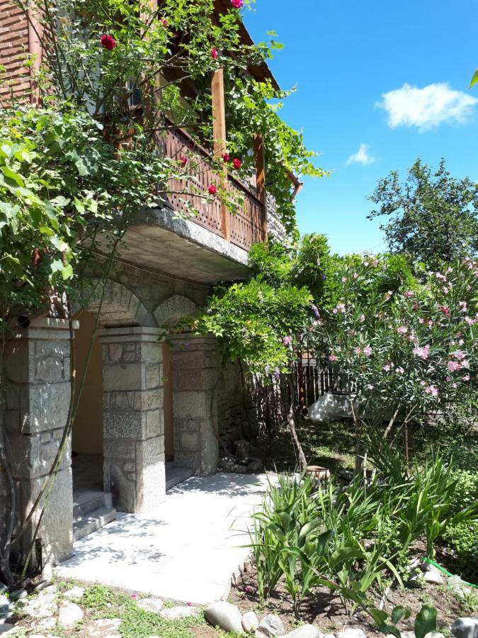 Old House Apartment With Garden Area Mtsʼkhetʼa Exteriör bild