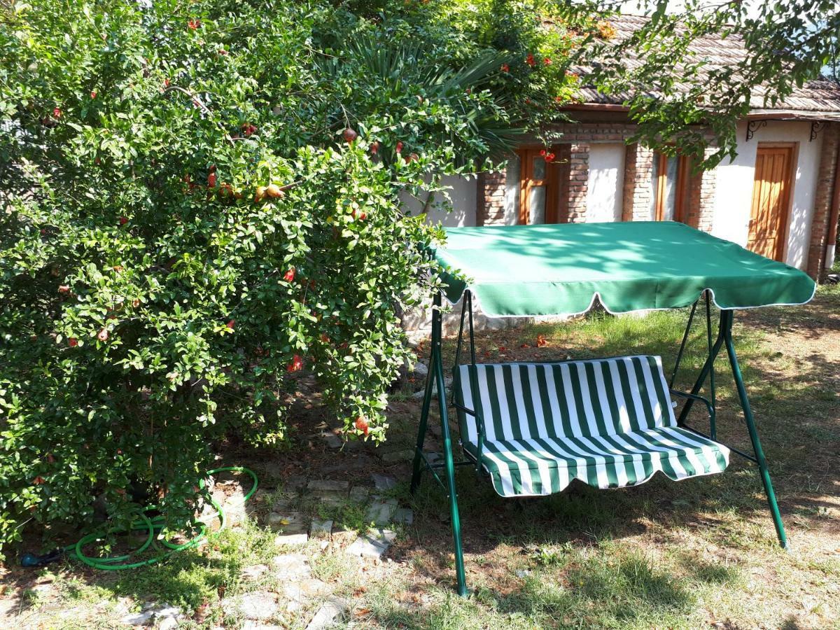 Old House Apartment With Garden Area Mtsʼkhetʼa Exteriör bild